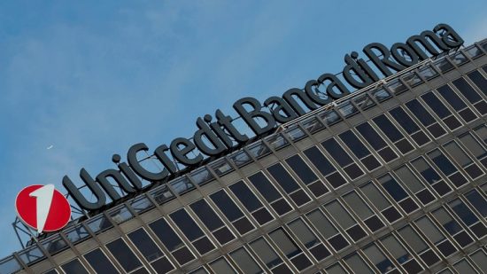 Unicredit: «Βουτιά» 16% για το ελληνικό ΑΕΠ το 2020 – Πτώση 50% στα τουριστικά έσοδα