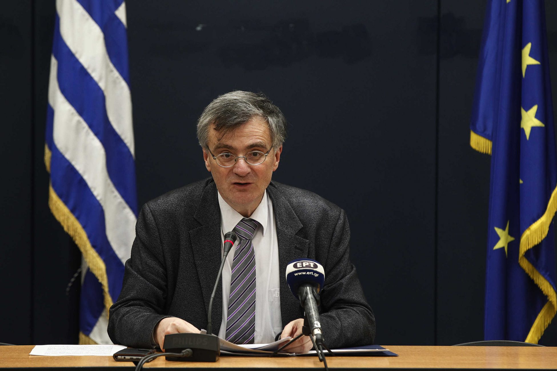 Tσιόδρας: Λιγότερο από το 0,5% του ελληνικού πληθυσμού έχει νοσήσει