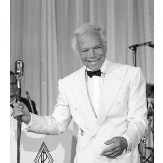 Ralph Lauren: Παραχωρεί το φετινό bonus και το μισθό του 2021 στη μάχη κατά της πανδημίας