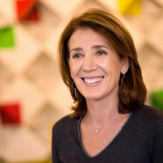 Ruth Porat: Ποια είναι η Οικονομική Διευθύντρια της Google;