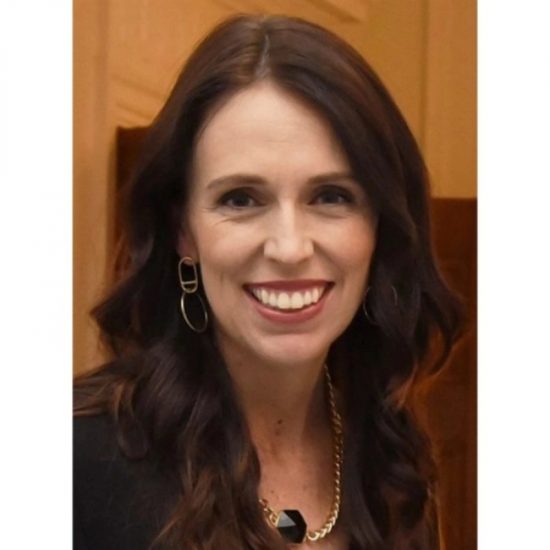 Jacinda Ardern: Όσα χρειάζεται να ξέρουμε για την Πρωθυπουργό της Νέας Ζηλανδίας