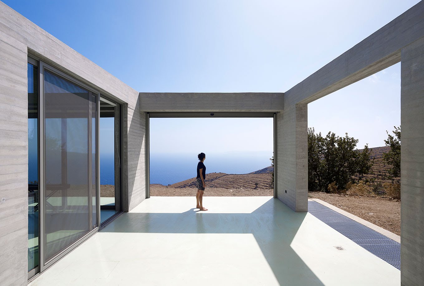 Parallel house: Μια εξοχική κατοικία σε απομονωμένο μέρος στις Κυκλάδες