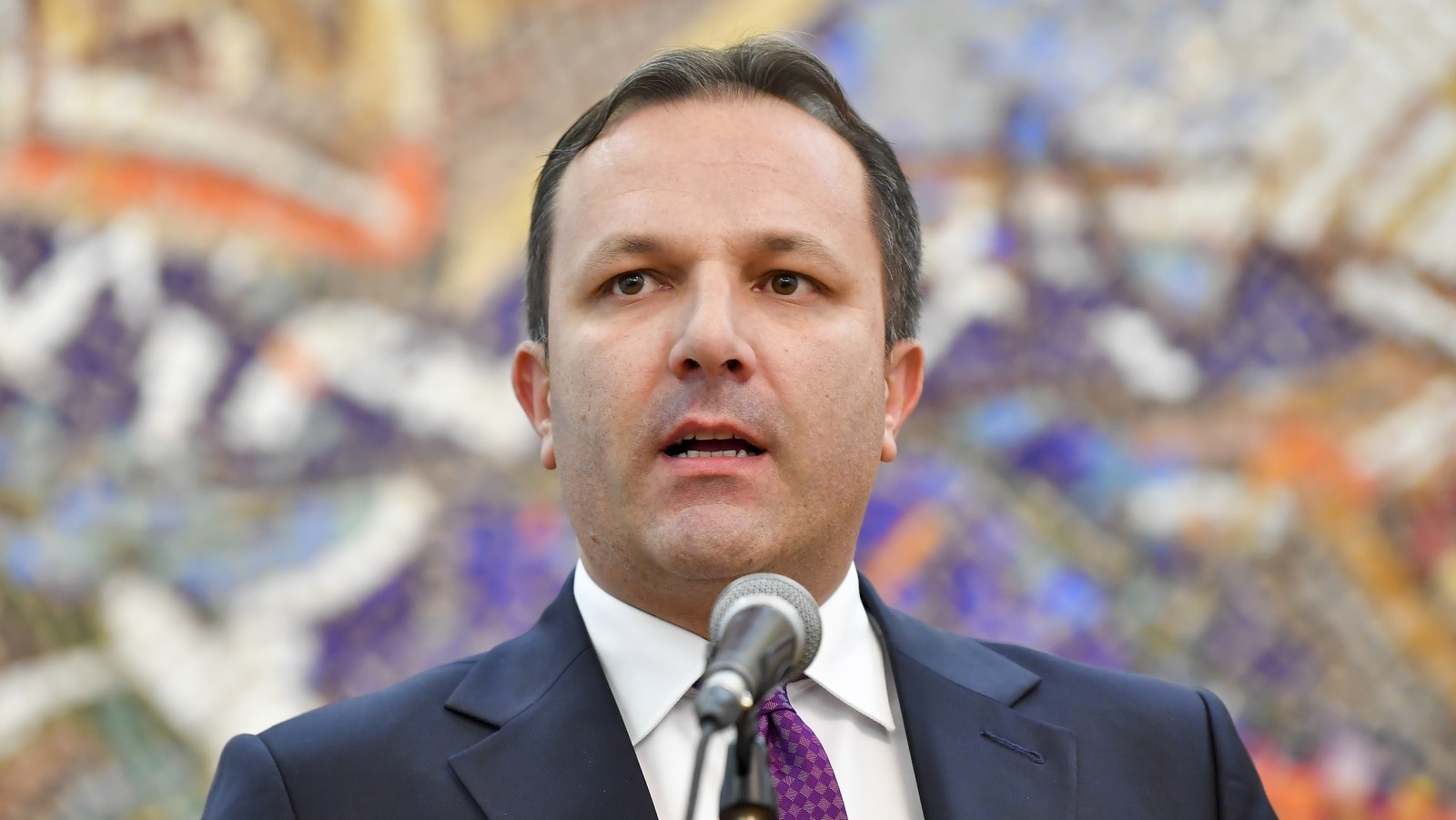 Βόρεια Μακεδονία: Σε υποχρεωτική καραντίνα ο πρωθυπουργός