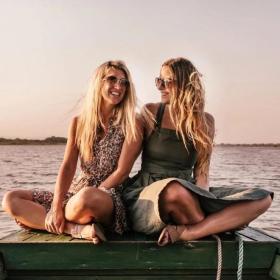 Becky van Dijk, Vanessa Rivers: Πώς βγάζουν εκατομμύρια γυρίζοντας τον κόσμο