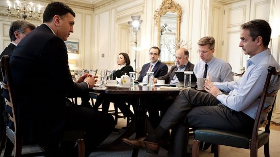 Διάγγελμα Μητσοτάκη: Αυτές είναι οι ημερομηνίες που παίρνουμε τις ζωές μας πίσω- Οι εισηγήσεις στον πρωθυπουργό