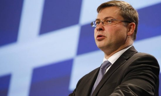 Κομισιόν: Μικρότερη τελικά η ύφεση στην Ελλάδα – Στο 9% τo 2020 και ανάκαμψη 6% το 2021