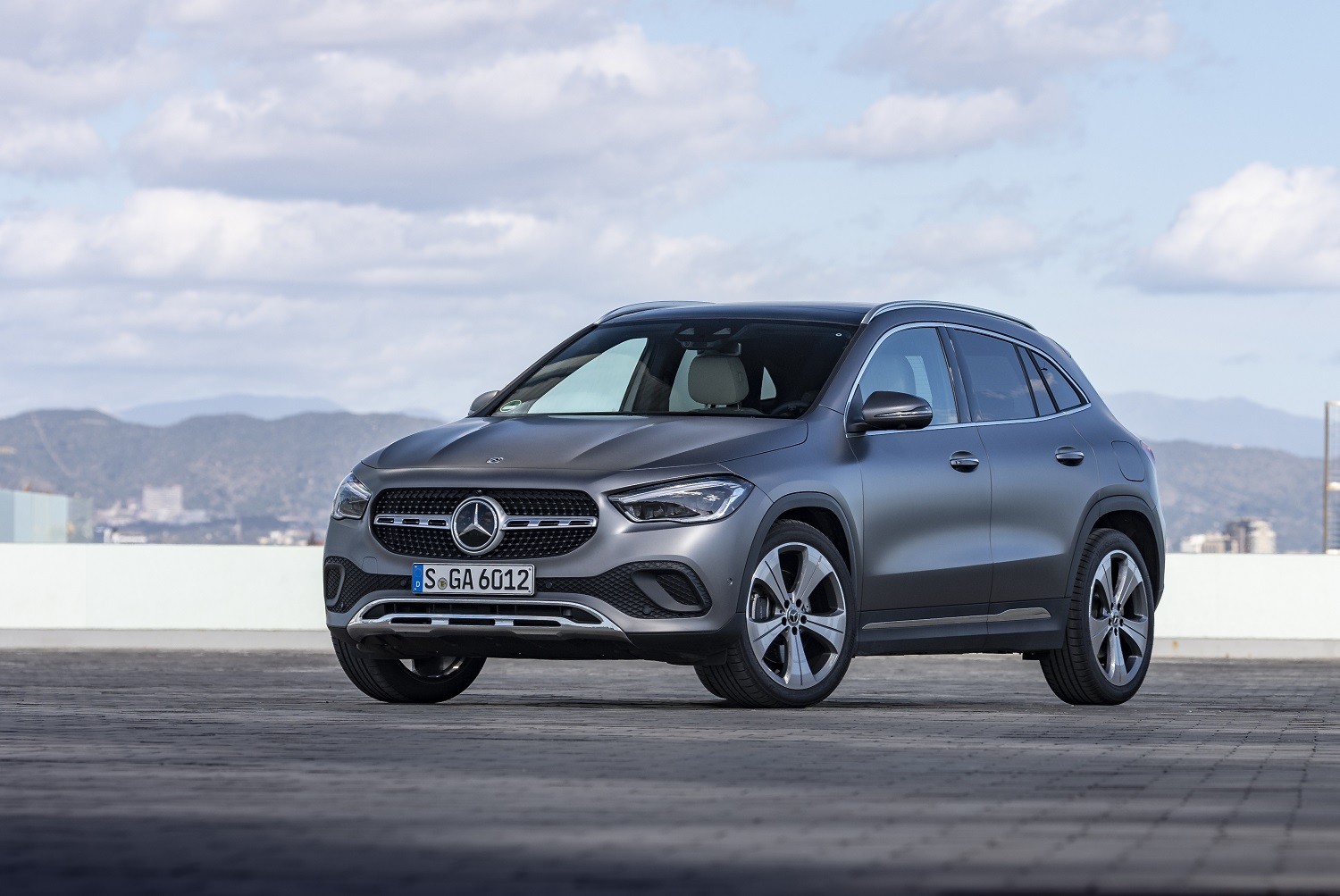 Ιδού η νέα Mercedes GLA