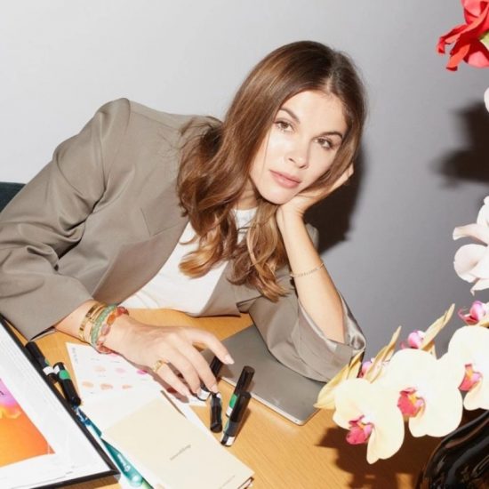 Emily Weiss: Πώς ίδρυσε την Glossier, την αγαπημένη εταιρεία των social media