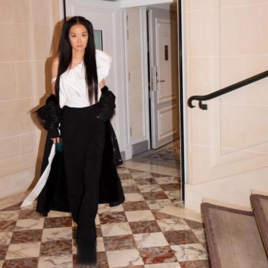 Vera Wang: Η κορυφαία σχεδιάστρια που άλλαξε τον κόσμο της μόδας