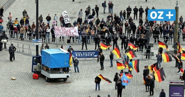 Χιλιάδες Γερμανοί στους δρόμους κατά των περιοριστικών μέτρων για τον κορονοϊό