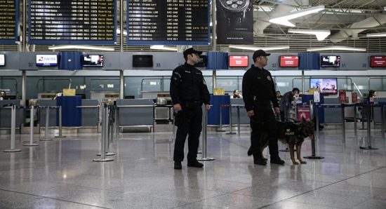 ΥΠΑ: Παρατείνεται η 14ημερη καραντίνα για τους επιβάτες του εξωτερικού μέχρι το τέλος Μαΐου