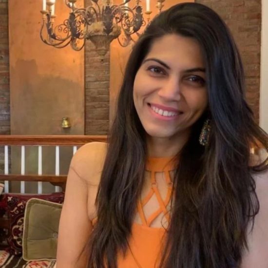 Heena Purohit: «Να μιλάς, ακόμη κι όταν η φωνή σου τρέμει»