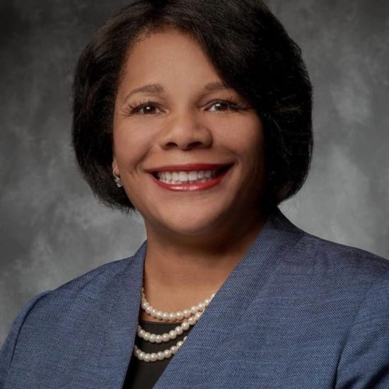 Ramona Hood: H πρώτη Αφροαμερικανίδα CEO στην ιστορία της FedEx