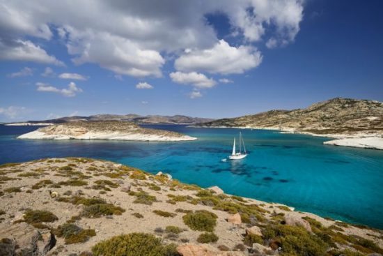 Συμμαχία ελληνικών και κυπριακών τουριστικών γραφείων για τη δημιουργία «πακέτων» διακοπών