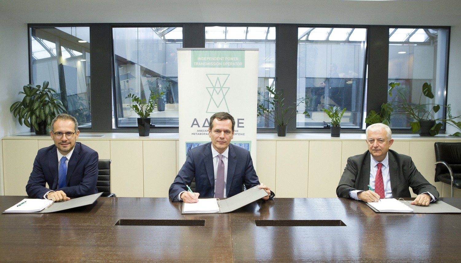 Υπογραφή τριμερούς σύμβασης για τη διασύνδεση της Σκιάθου στην Υψηλή Τάση