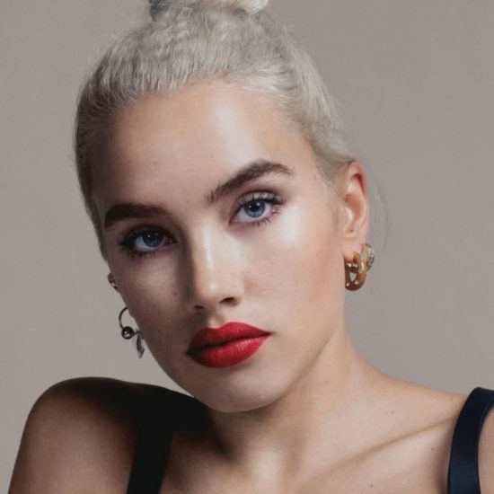 Isamaya Ffrench: Η νέα καλλιτεχνική διευθύντρια ομορφιάς του οίκου Burberry