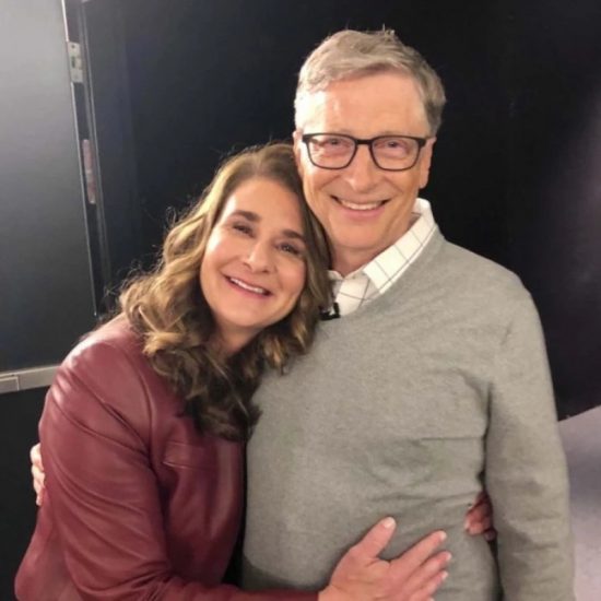 Bill Gates: Τα 5 βιβλία που προτείνει να διαβάσουμε φέτος το καλοκαίρι