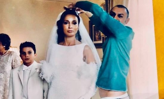 Βίκυ Σταμάτη: Θυμάται τον γάμο-εξτραβαγκάνζα με τον Άκη Τσοχατζόπουλο στο Παρίσι (pics)