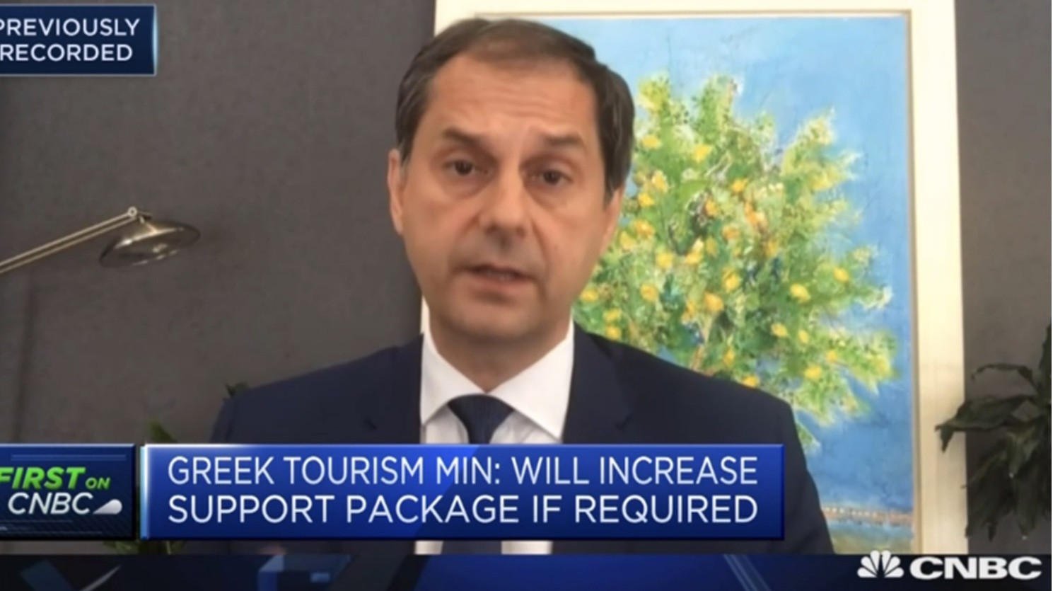 Συνέντευξη Θεοχάρη στο CNBC: Δεν μηδενίζεται το ρίσκο, αλλά ο στόχος είναι να ανοίξουμε με ασφάλεια