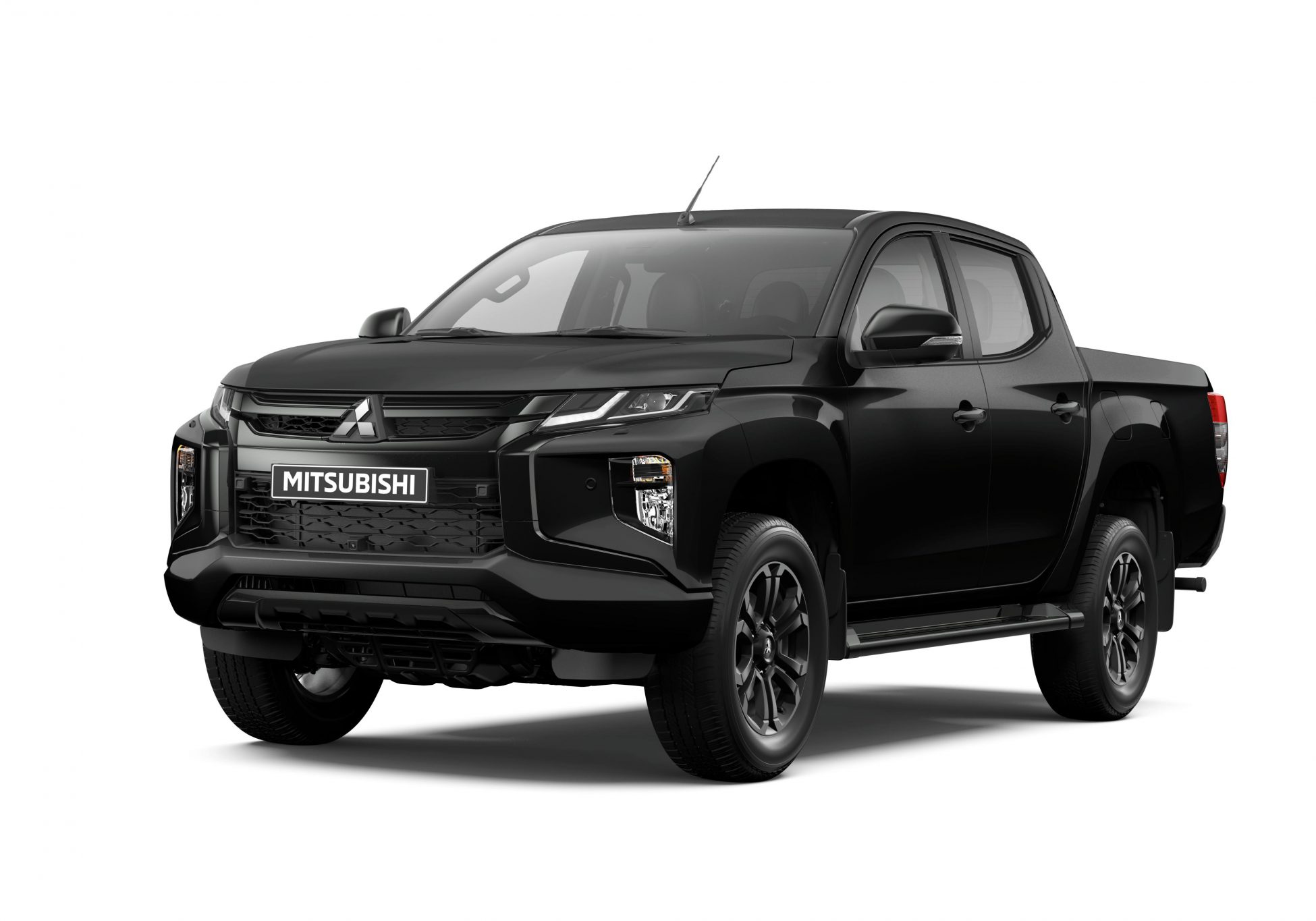 Mitsubishi L200: Το «Beyond Tough» pick-up τώρα και σε Black Edition