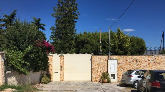Αυτό είναι το σπίτι του «ογκολόγου-μαϊμού» – Παρίστανε τον πράκτορα της CIA για να αποσπάσει 55 εκατ. από γνωστό επιχειρηματία