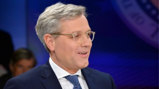 Νόρμπερτ Ρέτγκεν (Επ. Εξωτερικών Υποθέσεων Bundestag): Υπέρ μιας στρατιωτικής αποστολής στη Λιβύη