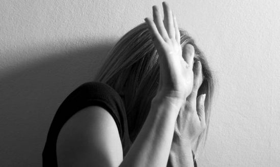 Ευρωπαϊκό Κοινωνικό Ταμείο: Παρατείνεται η χρηματοδότηση των δομών του Δικτύου Γυναικών Θυμάτων Βίας