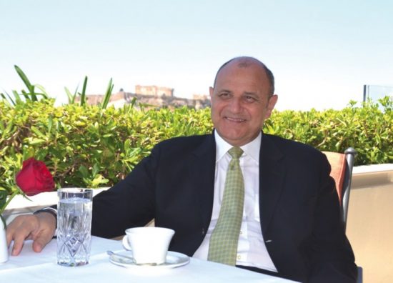 Μπαίνει στο delivery το ξενοδοχείο «Μεγάλη Βρεταννία» – Ανοίγει 15 Ιουλίου με πληρότητα 5%