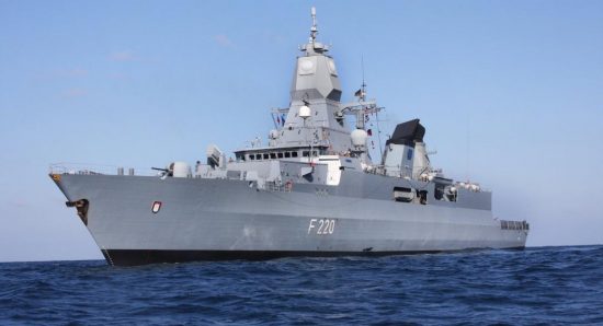 Γερμανία: Αποπλέει την Τρίτη η φρεγάτα «Αμβούργο» για τον έλεγχο του εμπάργκο όπλων στη Λιβύη