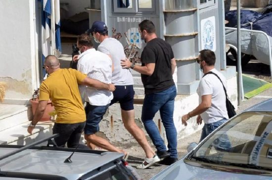 Ελεύθερος αφέθηκε ο Χάρι Μαγκουάιρ