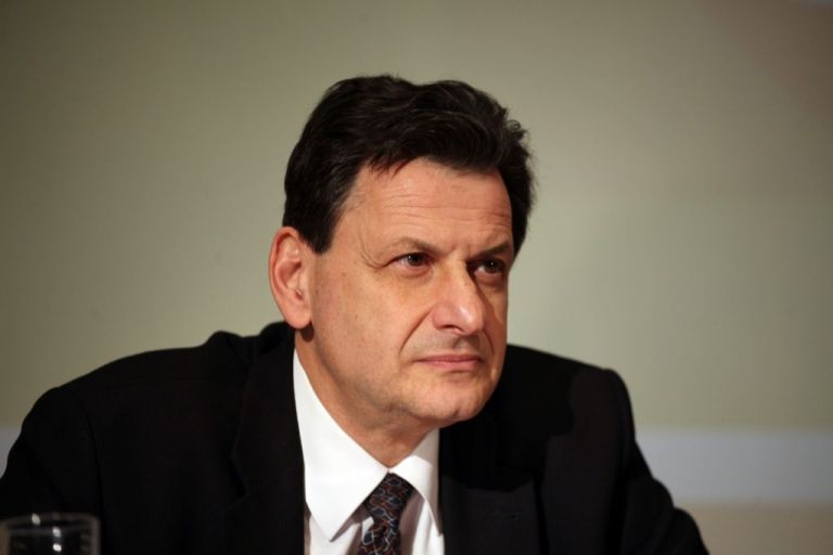 Θεόδωρος Σκυλακάκης, Αναπληρωτής υπουργός Οικονομικών, αρμόδιος για τη δημοσιονομική πολιτική και υπεύθυνος για τη Διαχείριση του Ταμείου Ανάκαμψης.