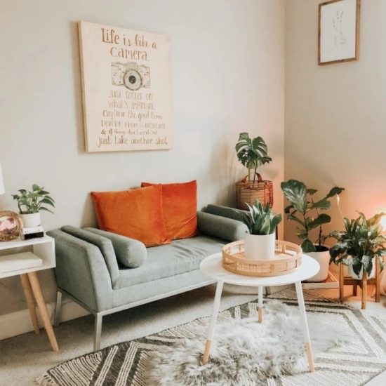 5 Decor tips για να δείχνει μεγαλύτερο το καθιστικό