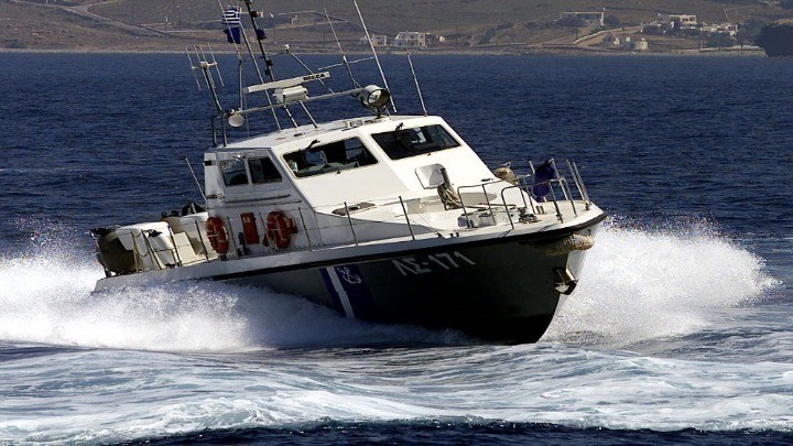 Σκάφος του Λιμενικού εν πλω