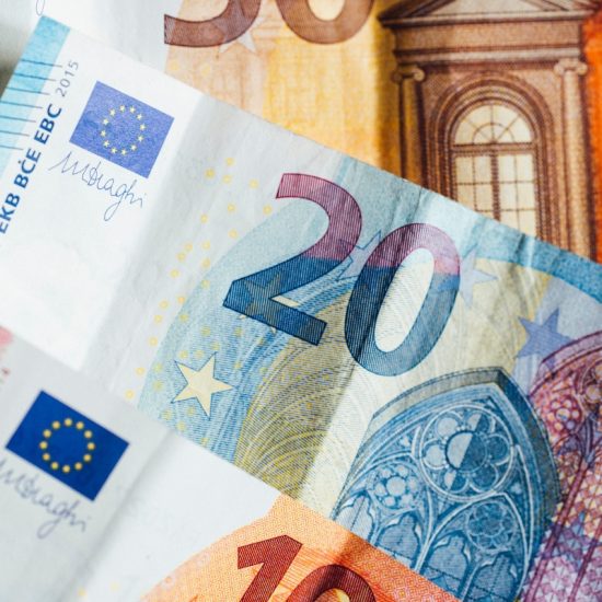 Ποιες αλλαγές έρχονται από 1-1-2021 στους μισθούς των εργαζομένων