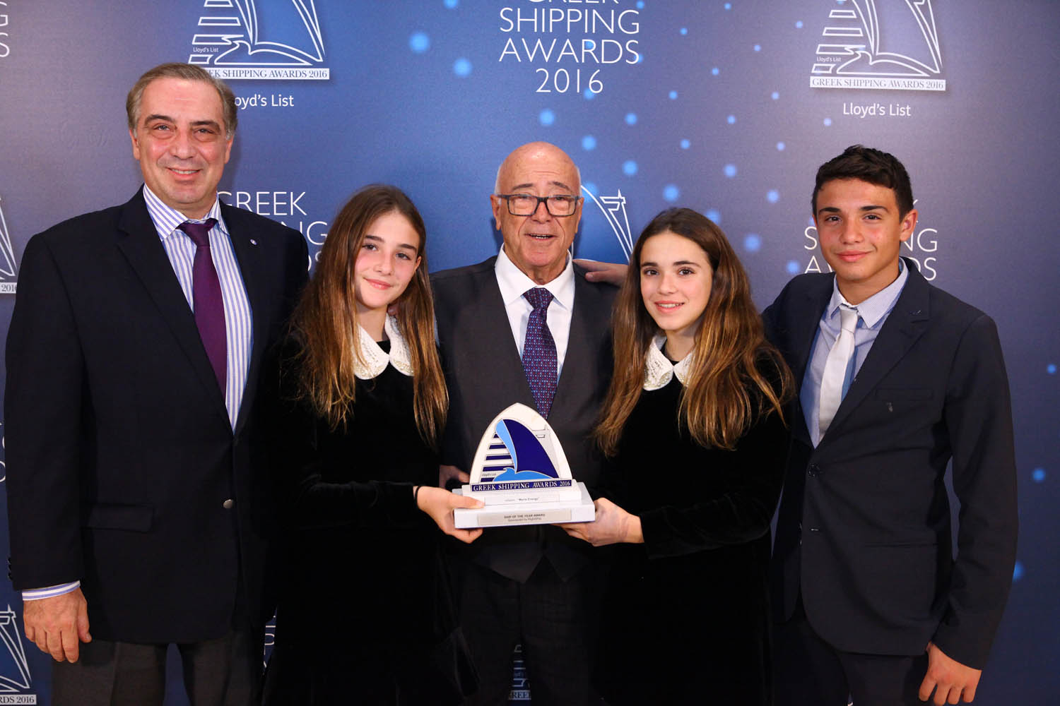 Επενδύσεις που μυρίζουν… αλάτι από τον Όμιλο Τσάκου