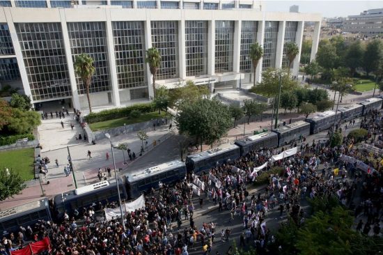 Ιστορική απόφαση: Eγκληματική οργάνωση η Χρυσή Αυγή – Ένοχα τα πολιτικά στελέχη της