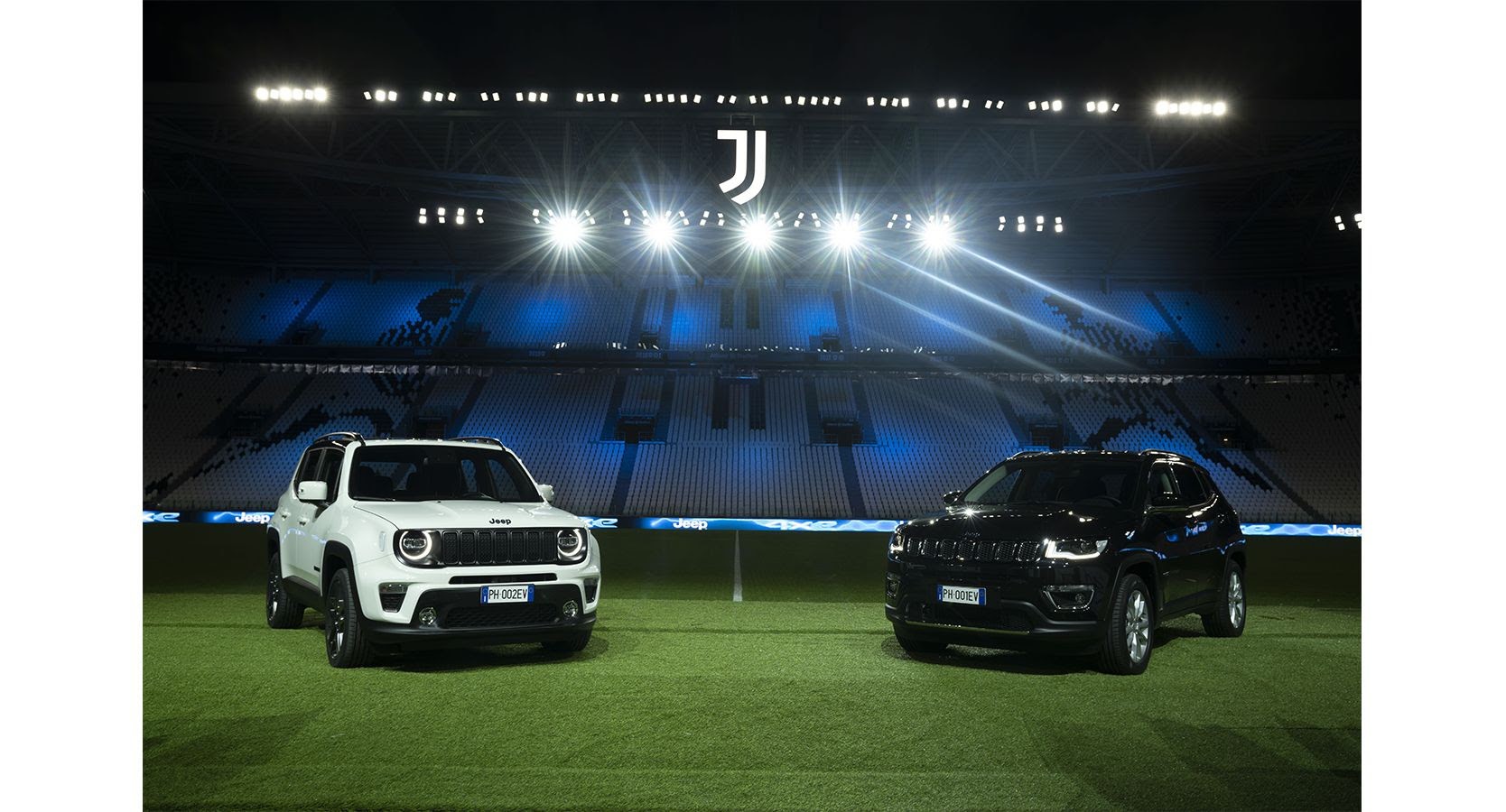 Τα νέα Plug-in Hybrid μοντέλα της Jeep «παίζουν μπάλα» με τα αστέρια της Juventus