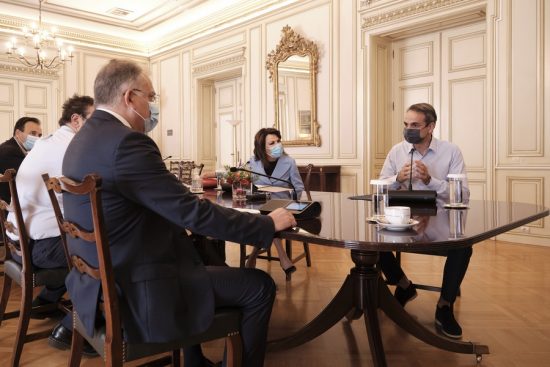Μητσοτάκης: Ανοικτά τα καταστήματα λιανικής στις περιοχές επιπέδου «4»