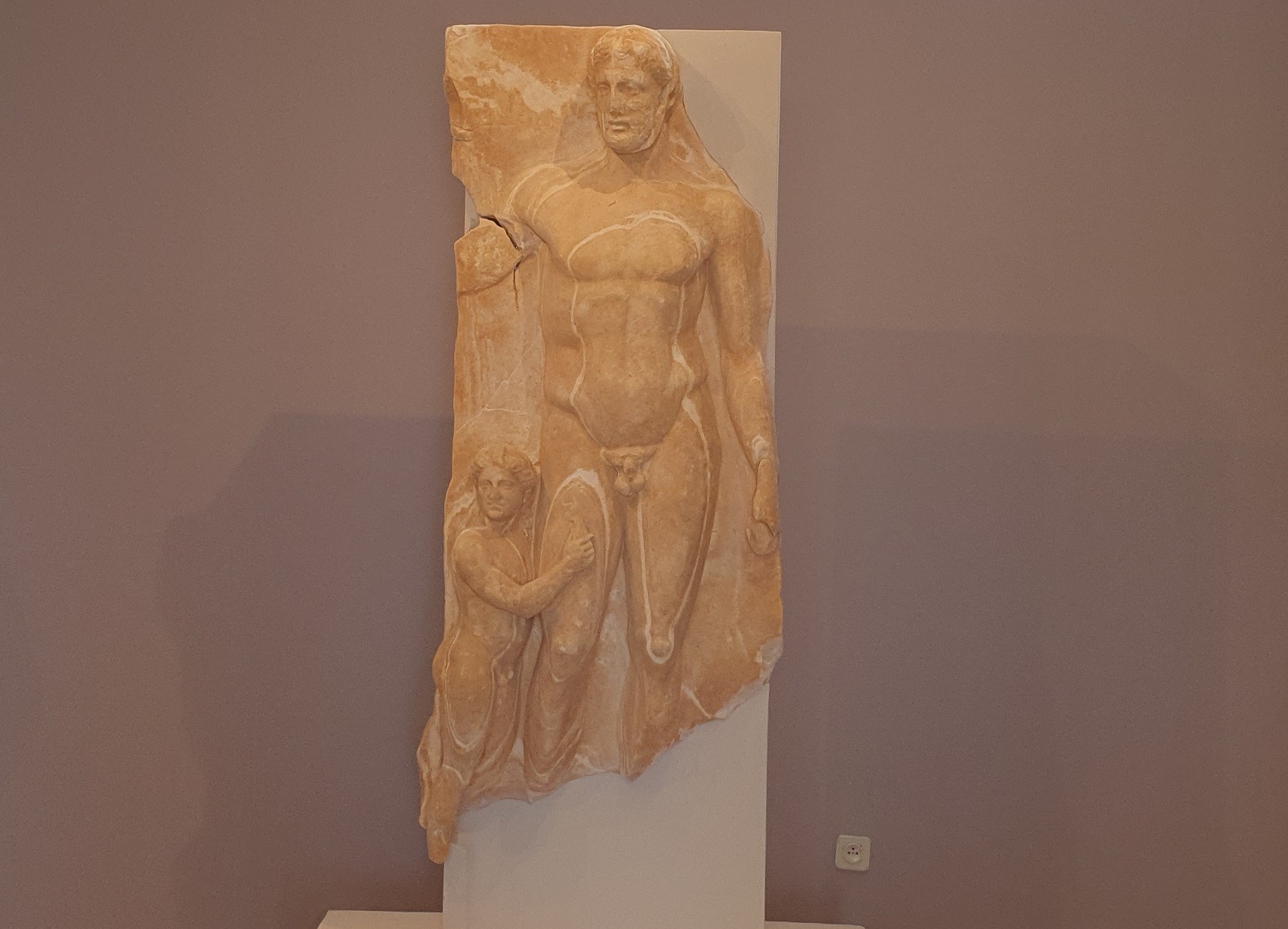 Ο  ωραίος αθλητής της Τήνου βρήκε τη θέση του στο Μουσείο – Ανακαλύφθηκε στο Ξώμπουργο
