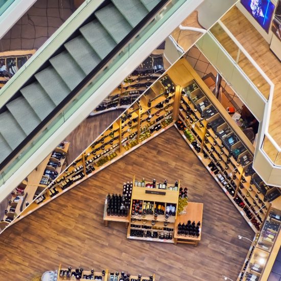 H δεύτερη μεγαλύτερη αλυσίδα σούπερ μάρκετ στο Ηνωμένο Βασίλειο «κόβει» 3.500 θέσεις εργασίας