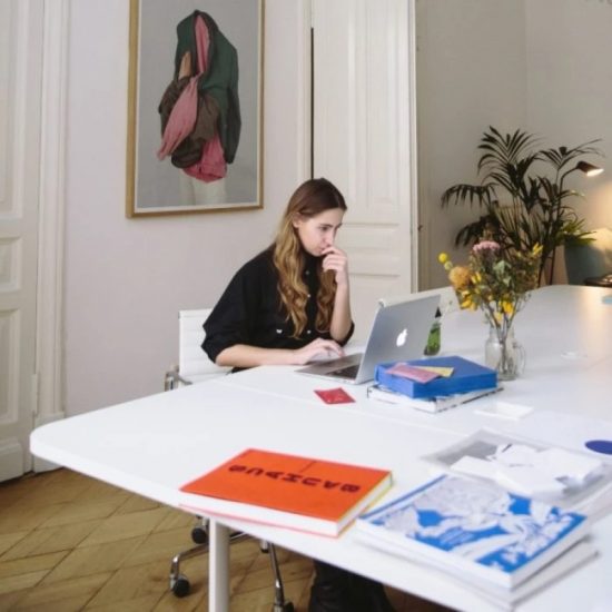 Τα 6 tips που θα σας βοηθήσουν να είστε πιο παραγωγικοί για όσο δουλεύετε με τηλεργασία