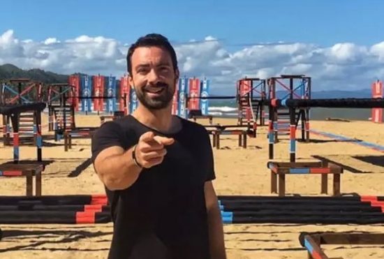 Ο Σάκης Τανιμανίδης αποχαιρετά τον «κομήτη» Survivor