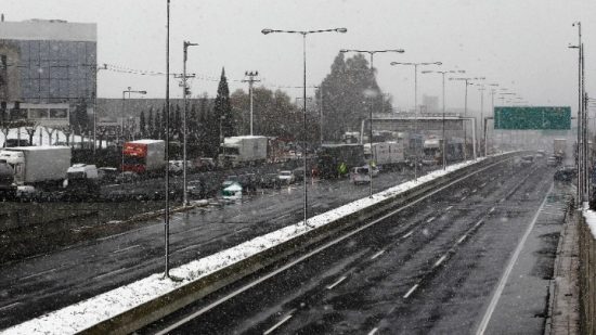 Άρση της απαγόρευσης κυκλοφορίας των βαρέων οχημάτων