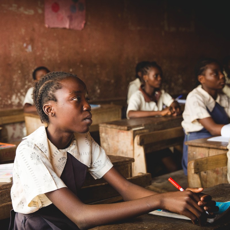 Νιγηρία: Αγνοούνται περισσότερες από 300 μαθήτριες – Ένοπλοι τις άρπαξαν από το σχολείο