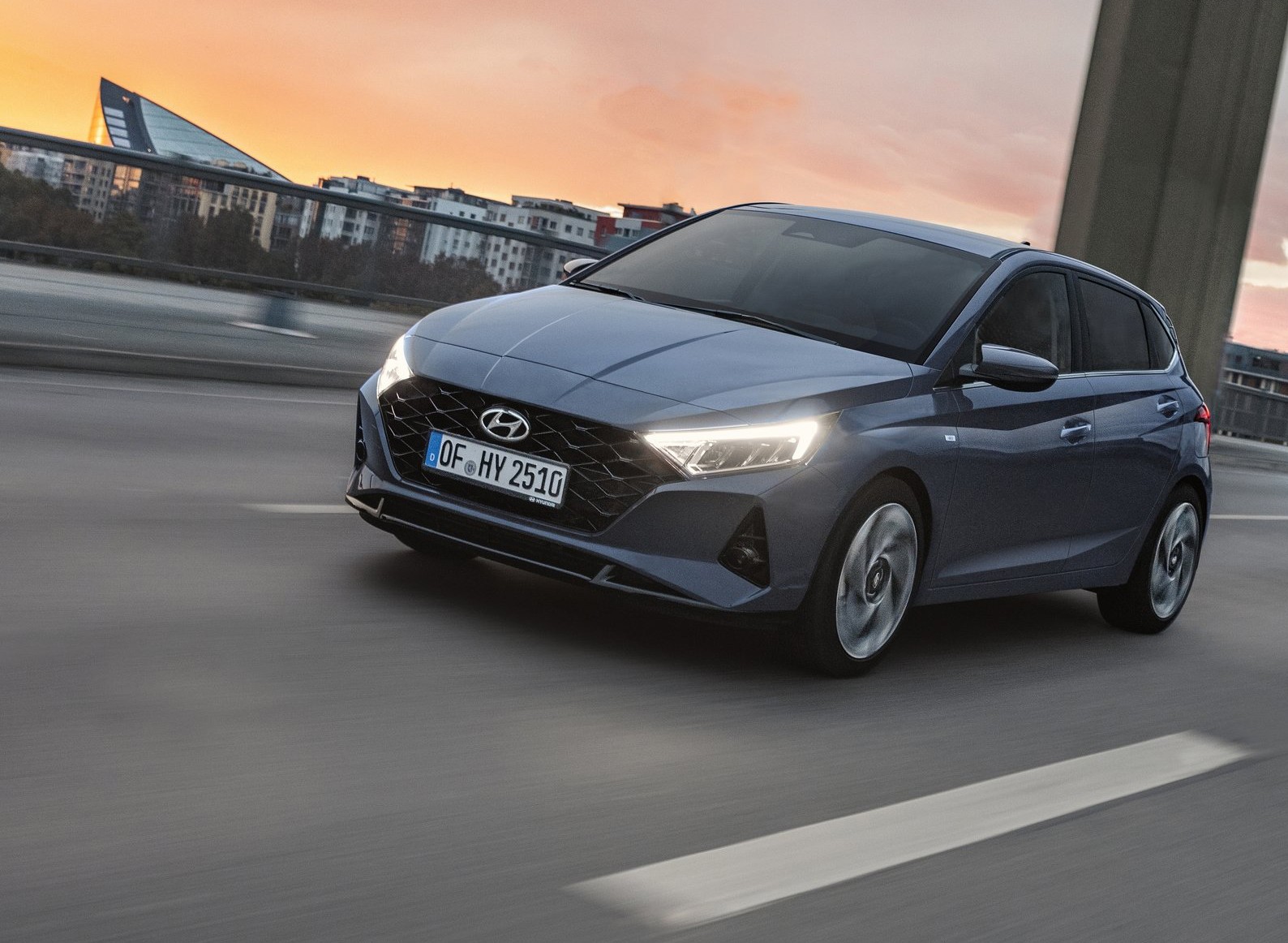 Οδηγούμε το αυτόματο Hyundai i20