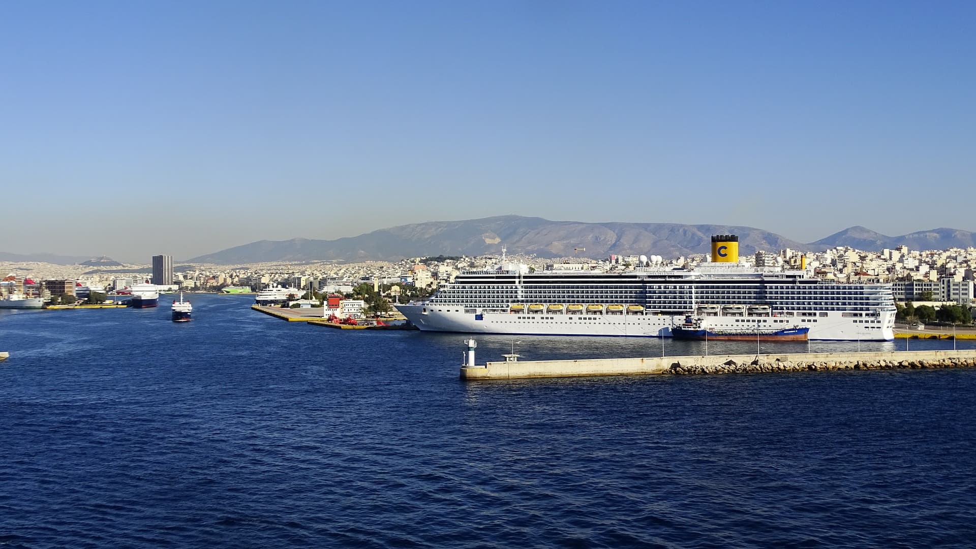 Μηδενικές αυξήσεις δίνουν οι ακτοπλόοι στους ακτοπλόους ναυτικούς