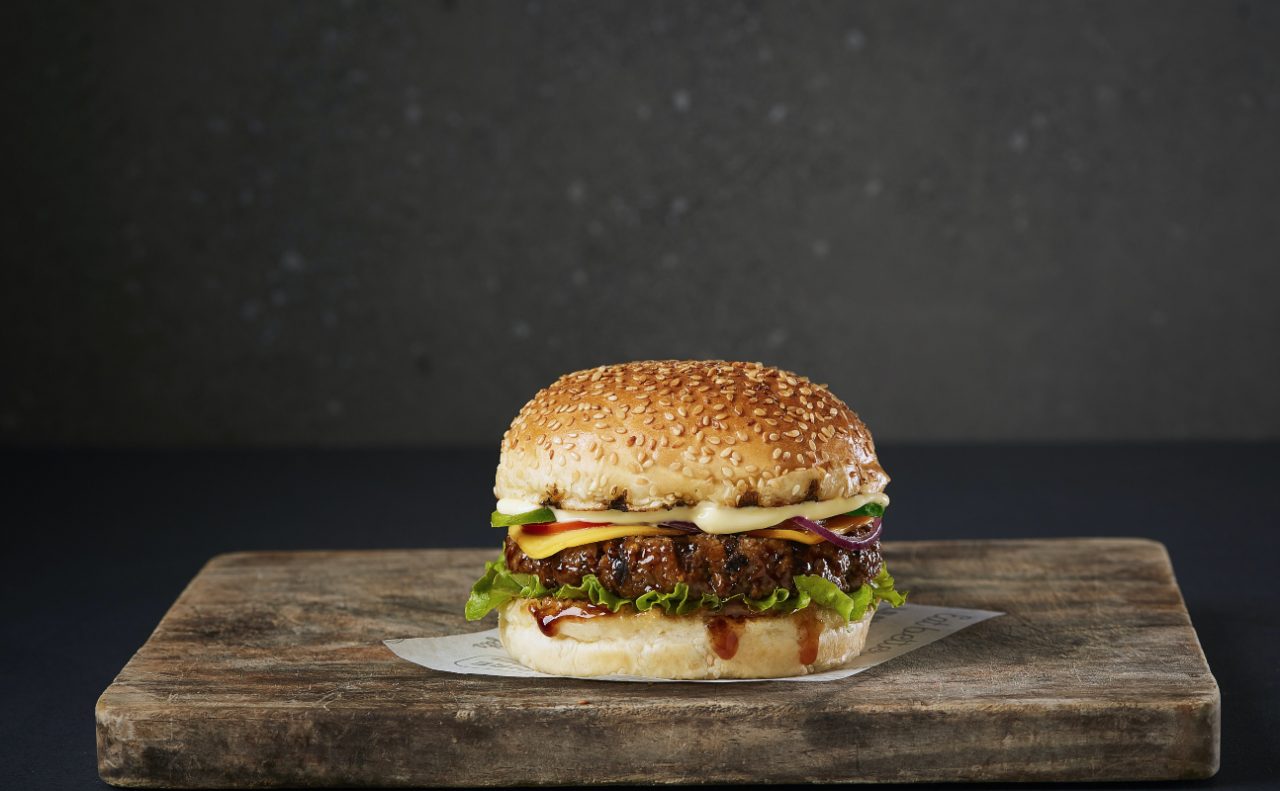 Πώς θα φτιάξετε πεντανόστιμα σπιτικά ψωμάκια για burger