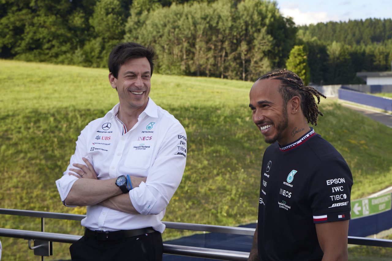 F1: Νέο διετές συμβόλαιο Mercedes, Χάμιλτον!