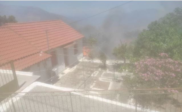 Φωτιά στην Κεφαλονιά: Εκκενώνονται οικισμοί - Απειλείται το Καπανδρίτι