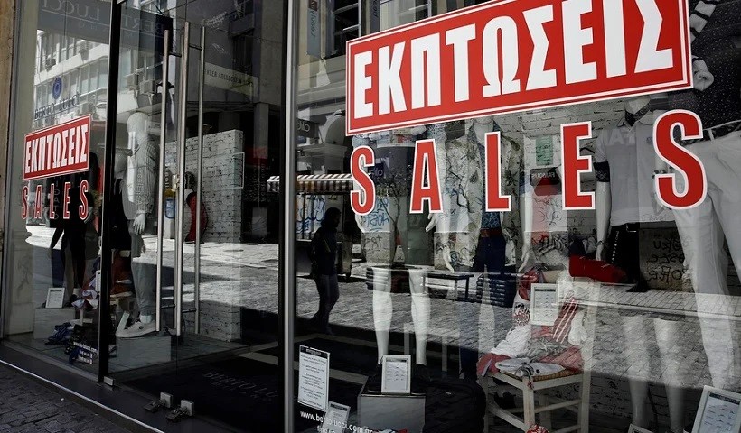 Θερινές εκπτώσεις: «Ημέρες 2019» ζει το λιανεμπόριο – Υψηλή κίνηση παρά τα αυξημένα κρούσματα